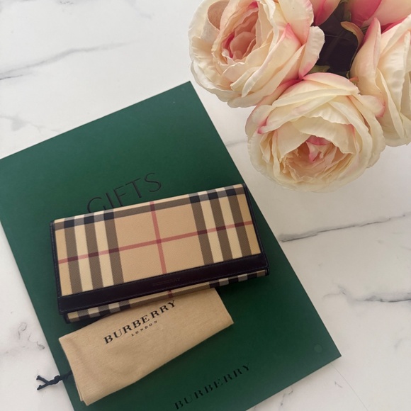 Burberry long wallet - Picture 2 of 8